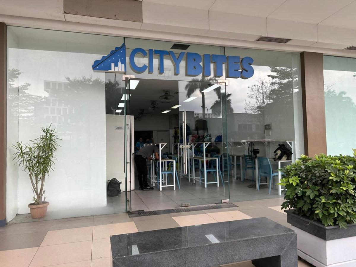 Mall Of Asia Shore Dynastel Staycation 파사이 외부 사진