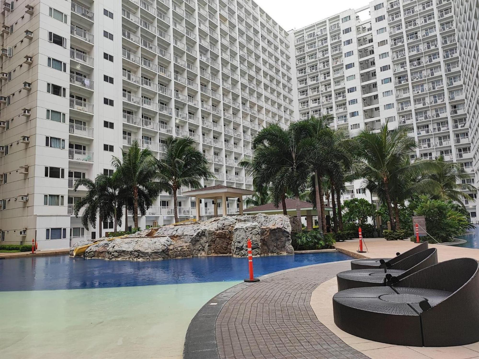 Mall Of Asia Shore Dynastel Staycation 파사이 외부 사진